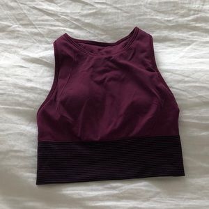 Lululemon sports bra